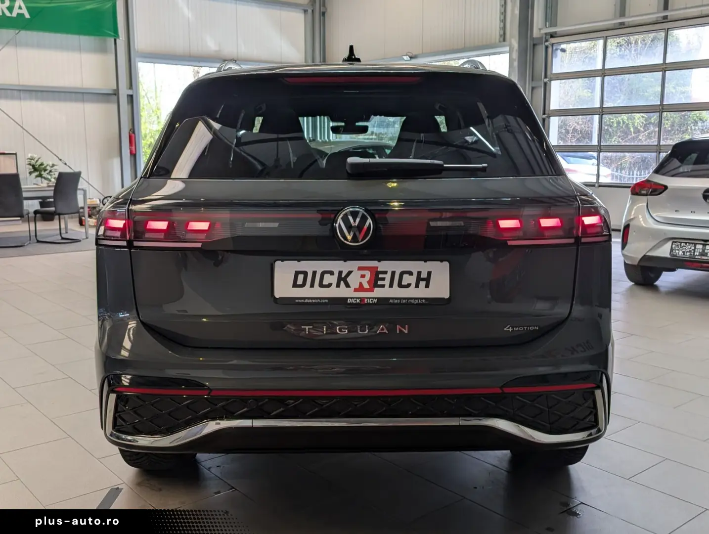 VW Tiguan 2.0TDI R-Line 4M Pano H K AHK Matrix 20