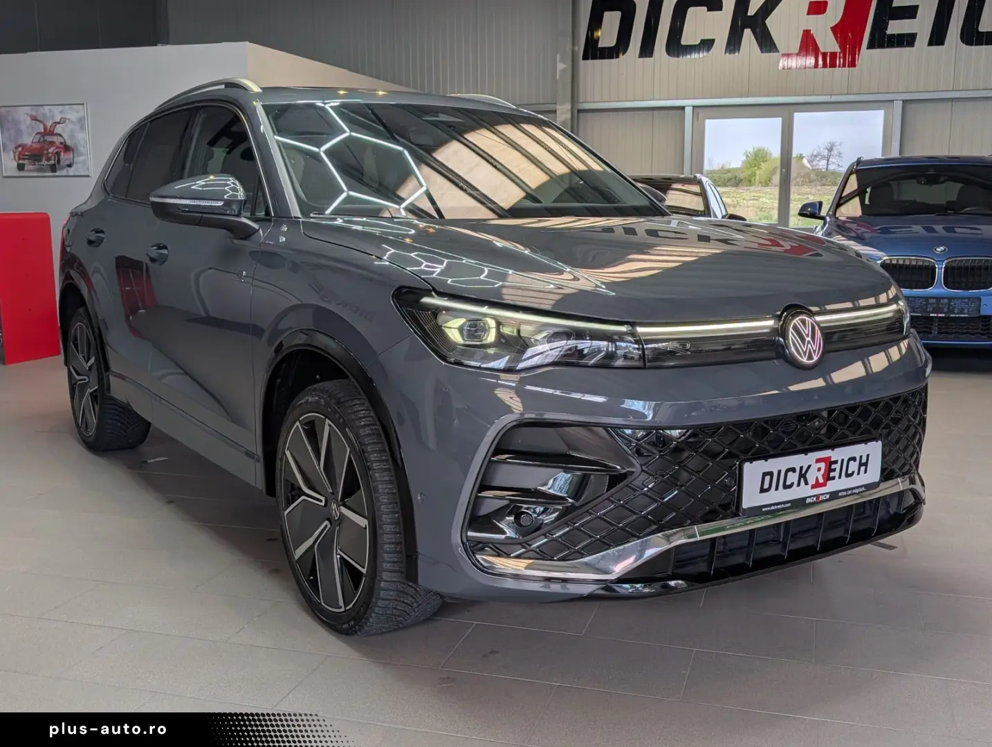 VW Tiguan 2.0TDI R-Line 4M Pano H K AHK Matrix 20