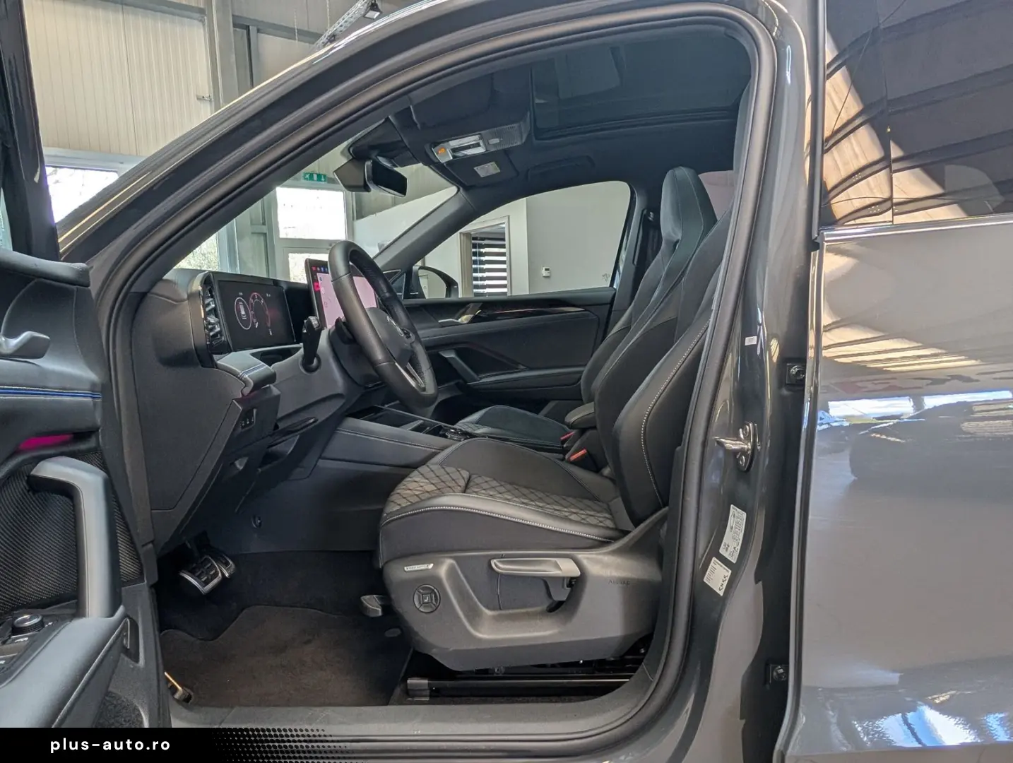 VW Tiguan 2.0TDI R-Line 4M Pano H K AHK Matrix 20