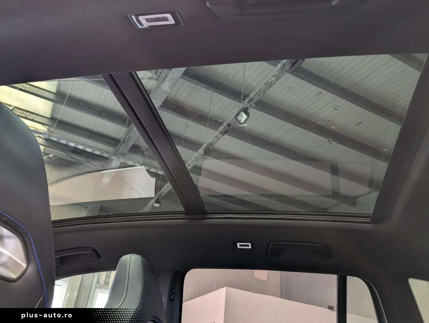 VW Tiguan 2.0TDI R-Line 4M Pano H K AHK Matrix 20