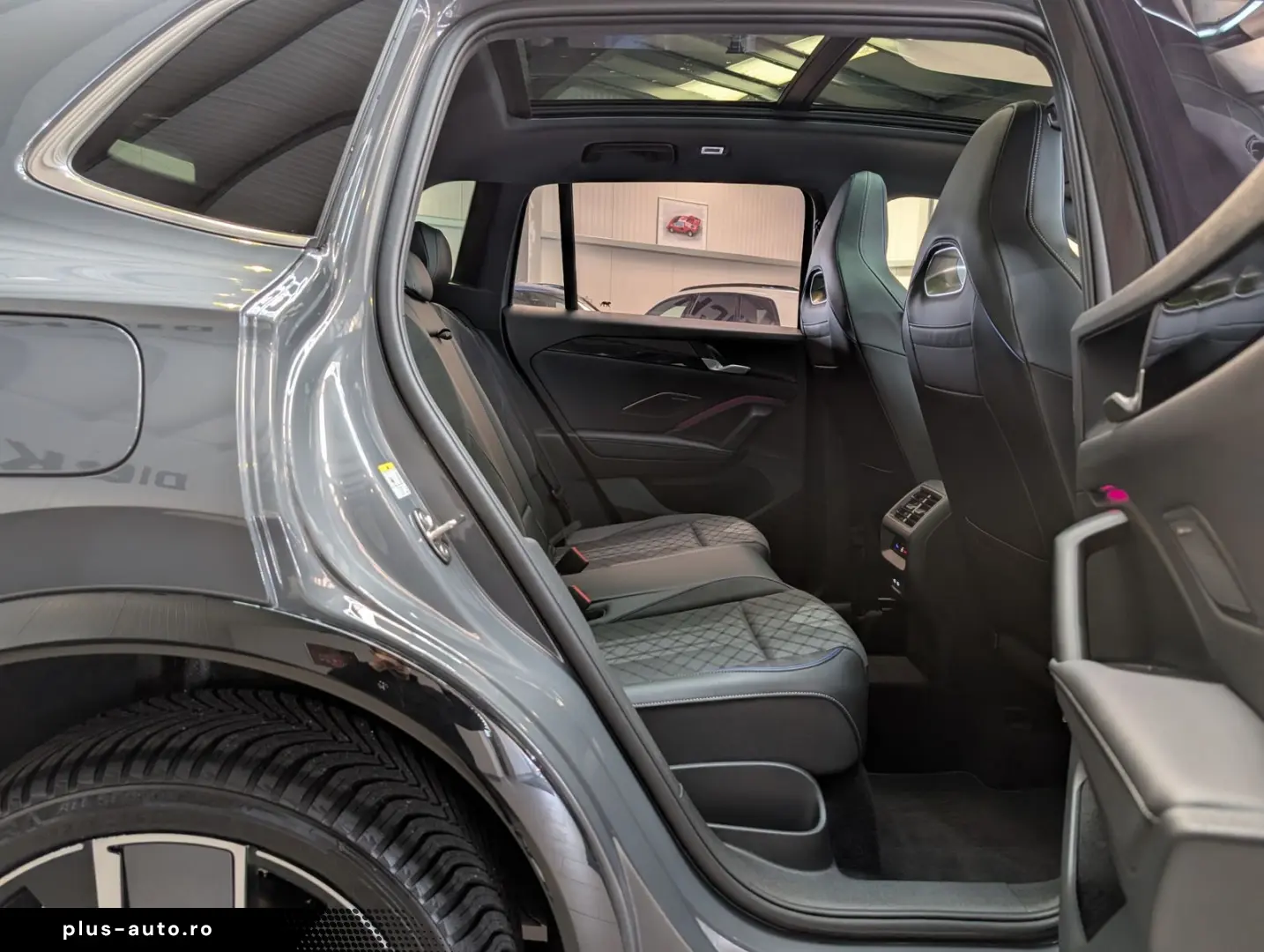 VW Tiguan 2.0TDI R-Line 4M Pano H K AHK Matrix 20