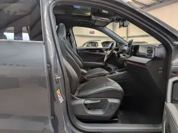 VW Tiguan 2.0TDI R-Line 4M Pano H K AHK Matrix 20