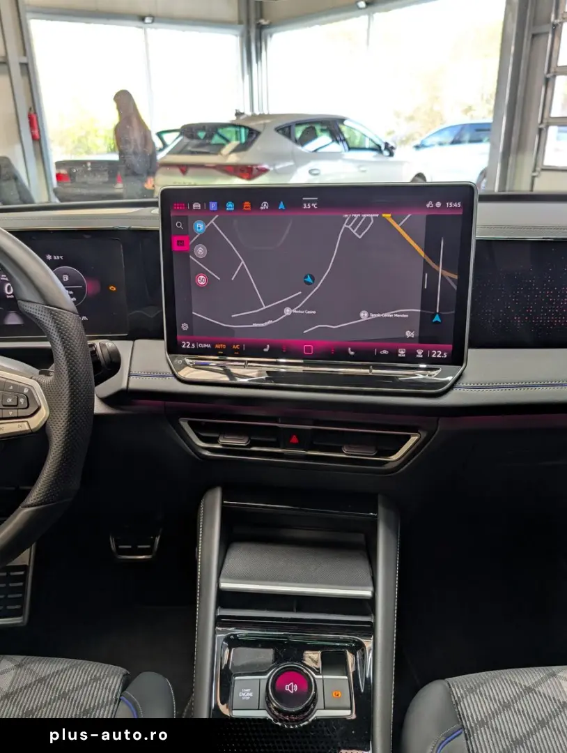 VW Tiguan 2.0TDI R-Line 4M Pano H K AHK Matrix 20