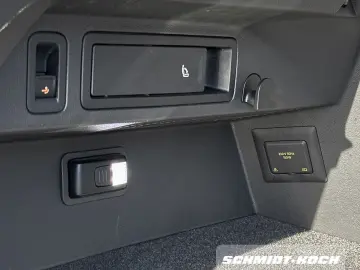 VW Tiguan R 2.0 TSI DSG 4M AHK PANO LEDER H K Navi