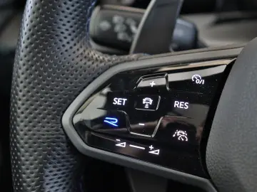 VW GOLF R PERFOMANCE 20 Jahre Edition 2.0TSI  AKRAP
