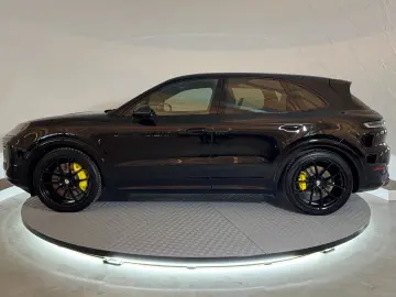 PORSCHE Cayenne S
