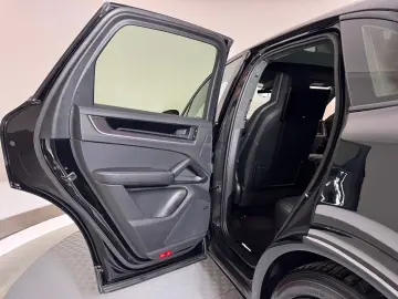 PORSCHE Cayenne S