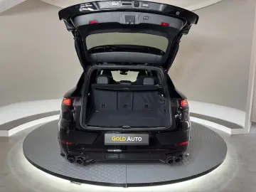 PORSCHE Cayenne S