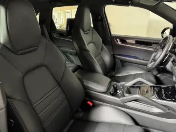 PORSCHE Cayenne S