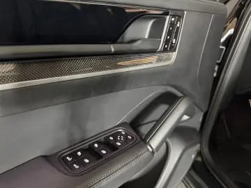 PORSCHE Cayenne S