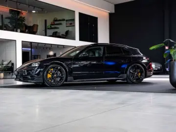 PORSCHE Taycan Turbo S Cross Turismo 93.4 kWh - PCCB - L