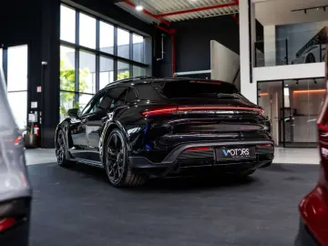 PORSCHE Taycan Turbo S Cross Turismo 93.4 kWh - PCCB - L