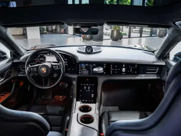 PORSCHE Taycan Turbo S Cross Turismo 93.4 kWh - PCCB - L
