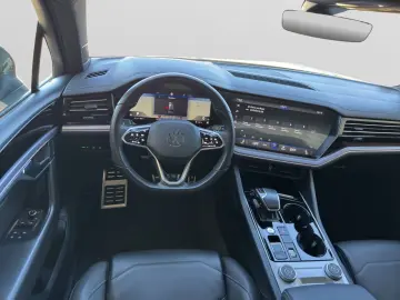 VW Touareg R-Line 4Motion PANA DYNAUDIO KAMERA AIR