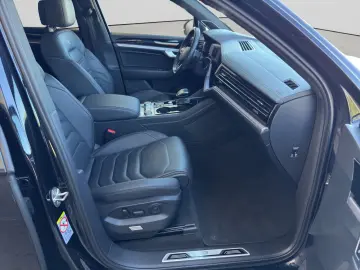 VW Touareg R-Line 4Motion PANA DYNAUDIO KAMERA AIR