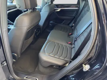 VW Touareg R-Line 4Motion PANA DYNAUDIO KAMERA AIR