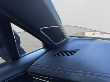 VW Touareg R-Line 4Motion PANA DYNAUDIO KAMERA AIR