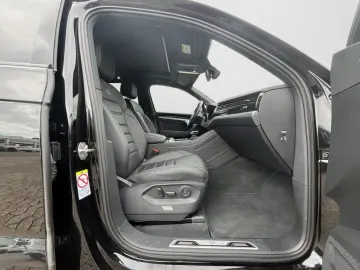 VW Touareg 3.0 V6 TDI R-Line PANO STD-HEIZUNG AHK B