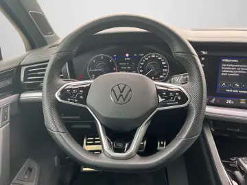 VW Touareg 3.0 V6 TDI R-Line PANO STD-HEIZUNG AHK B