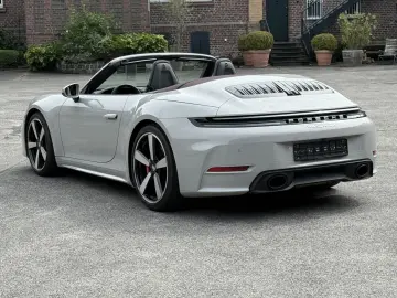 PORSCHE 992 911 Carrera  S Cabriolet SPORTDESIGN-ABGAS 2