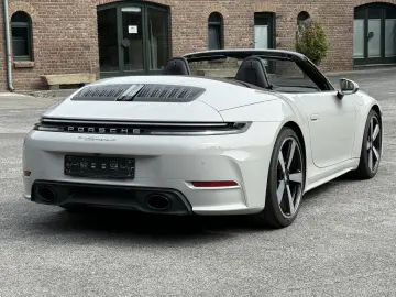 PORSCHE 992 911 Carrera  S Cabriolet SPORTDESIGN-ABGAS 2