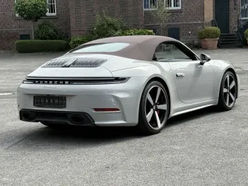PORSCHE 992 911 Carrera  S Cabriolet SPORTDESIGN-ABGAS 2