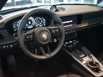 Porsche 992.2 Carrera 4S Cabrio   SportDesign   18-Wege