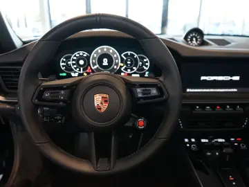 Porsche 992.2 Carrera 4S Cabrio   SportDesign   18-Wege