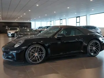 Porsche 992.2 Carrera 4S Cabrio   SportDesign   18-Wege