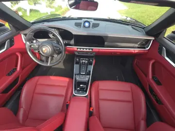 PORSCHE 911 Carrera Cabriolet