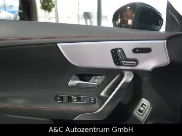 MERCEDES-BENZ CLA 220 4Matic AMG Line