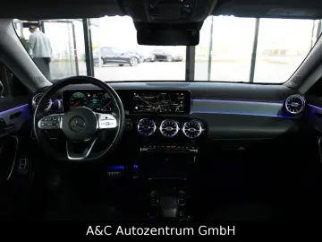 MERCEDES-BENZ CLA 220 4Matic AMG Line