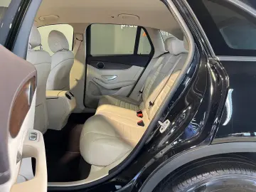 MERCEDES-BENZ GLC 300 e 4M  Distr Leder Kamer LED