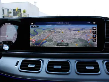 MERCEDES-BENZ GLE 400d 4M AMG Nigh Pano HuD