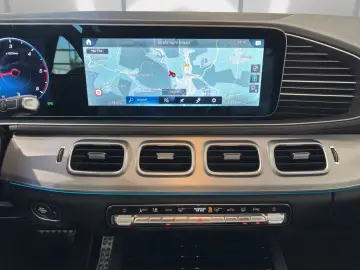 MERCEDES-BENZ GLE 400 d 4M AMG NIGHT PANO AHK