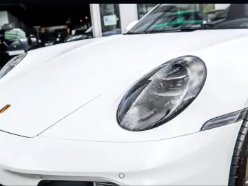 Porsche 992 911 Carrera S Cabriolet InnoDrive Sport Exhaust