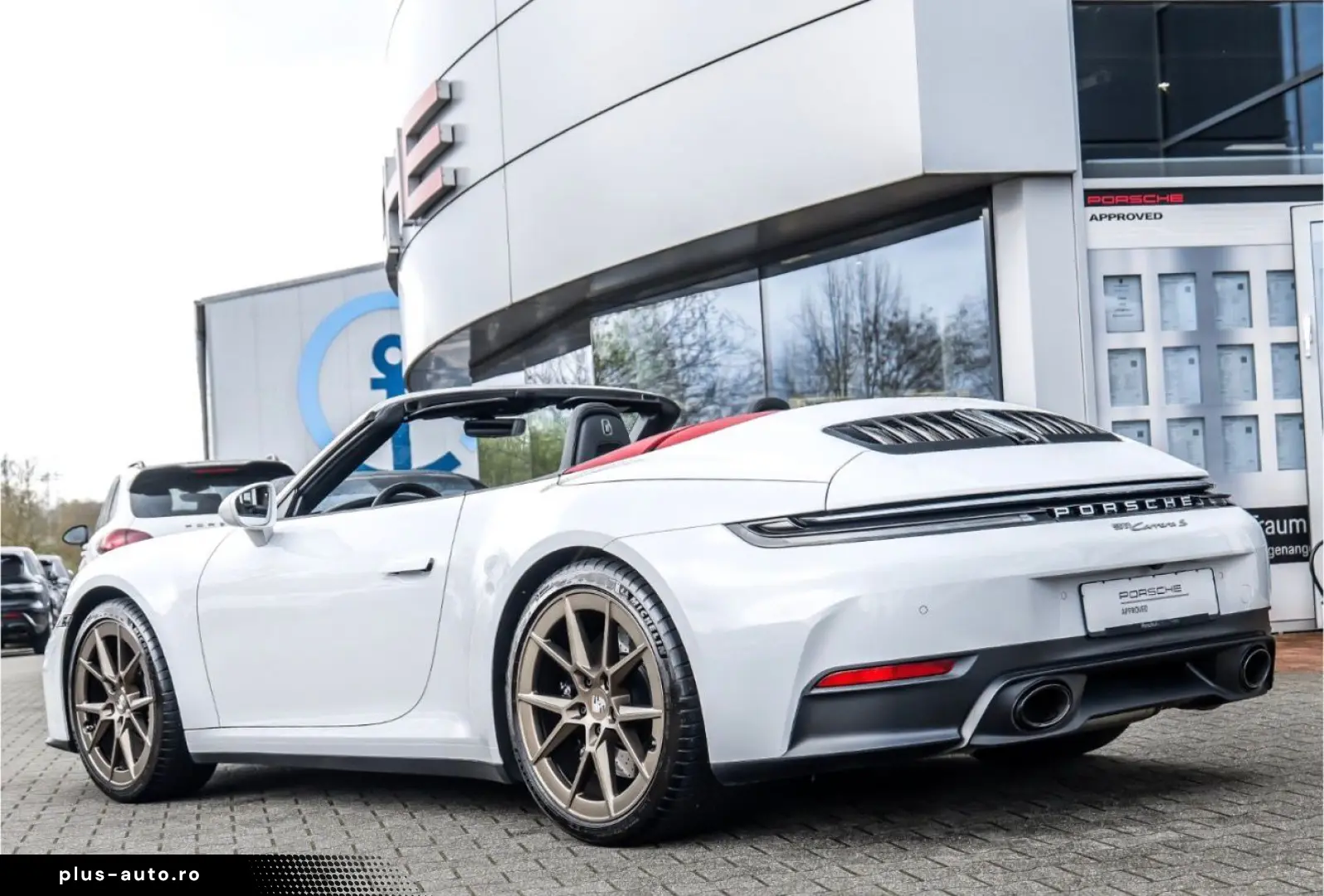Porsche 992 911 Carrera S Cabriolet InnoDrive Sport Exhaust