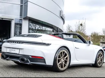 Porsche 992 911 Carrera S Cabriolet InnoDrive Sport Exhaust
