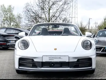 Porsche 992 911 Carrera S Cabriolet InnoDrive Sport Exhaust