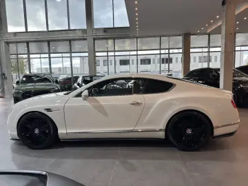 BENTLEY Continental GT 4.0 V8 4WD Automatik Carbon ACC