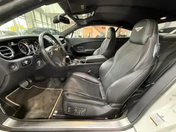 BENTLEY Continental GT 4.0 V8 4WD Automatik Carbon ACC