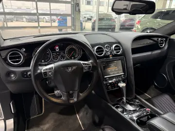 BENTLEY Continental GT 4.0 V8 4WD Automatik Carbon ACC