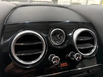 BENTLEY Continental GT 4.0 V8 4WD Automatik Carbon ACC