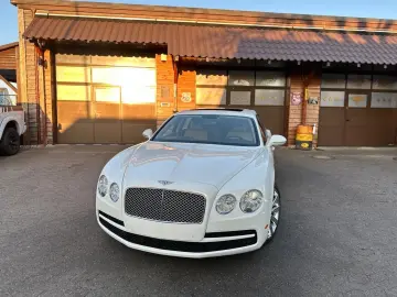 BENTLEY FLYING SPUR SERVICE NEU VOLL NAVI LED GARANTIE