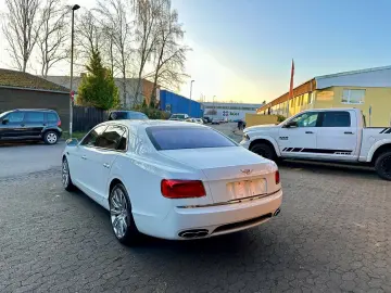 BENTLEY FLYING SPUR SERVICE NEU VOLL NAVI LED GARANTIE
