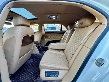 BENTLEY FLYING SPUR SERVICE NEU VOLL NAVI LED GARANTIE