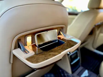 BENTLEY FLYING SPUR SERVICE NEU VOLL NAVI LED GARANTIE
