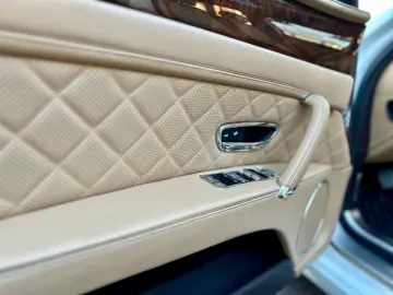BENTLEY FLYING SPUR SERVICE NEU VOLL NAVI LED GARANTIE