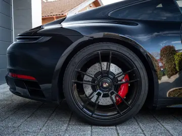 PORSCHE 911 Carrera 4 GTS MATRIX.ABST.BOSE.VOLL.FOLIERT.