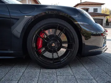 PORSCHE 911 Carrera 4 GTS MATRIX.ABST.BOSE.VOLL.FOLIERT.